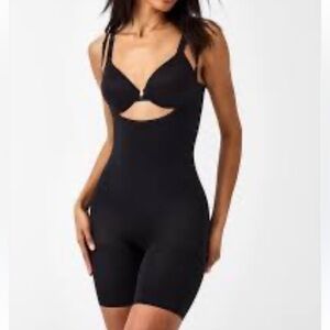 Spanx Haute Contour® Open-Bust Mid-Thigh Women's Black Shapewear Bodysuit